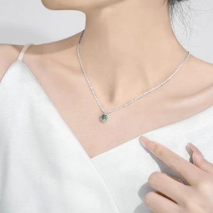 Six Claw Prong Solitaire Diamond Necklace